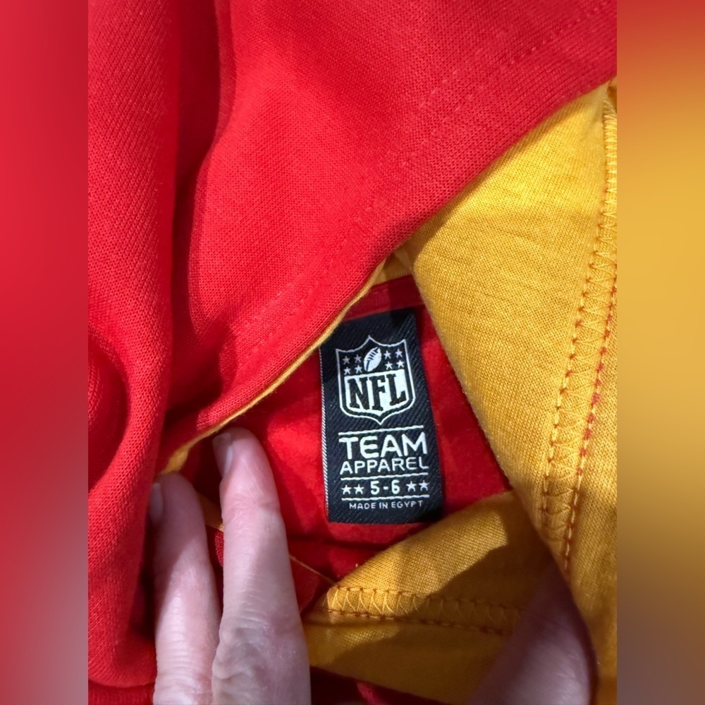 NFL Kansas City Chiefs Kids Red Yellow Hoodie Sweatshirt Performance Size 5 6 - Picture 4 of 7